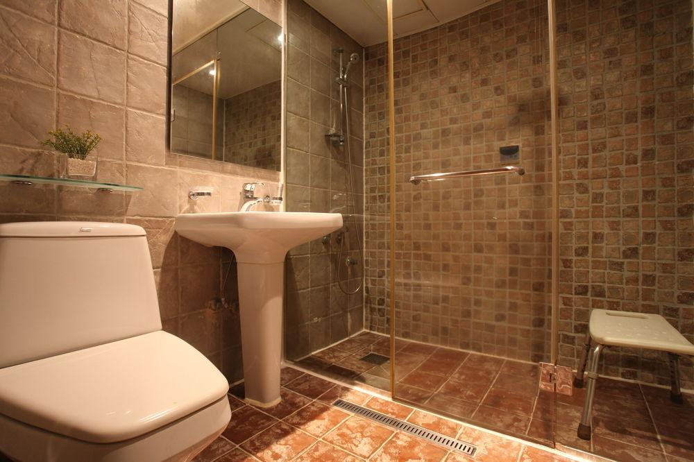 Ana Hotel