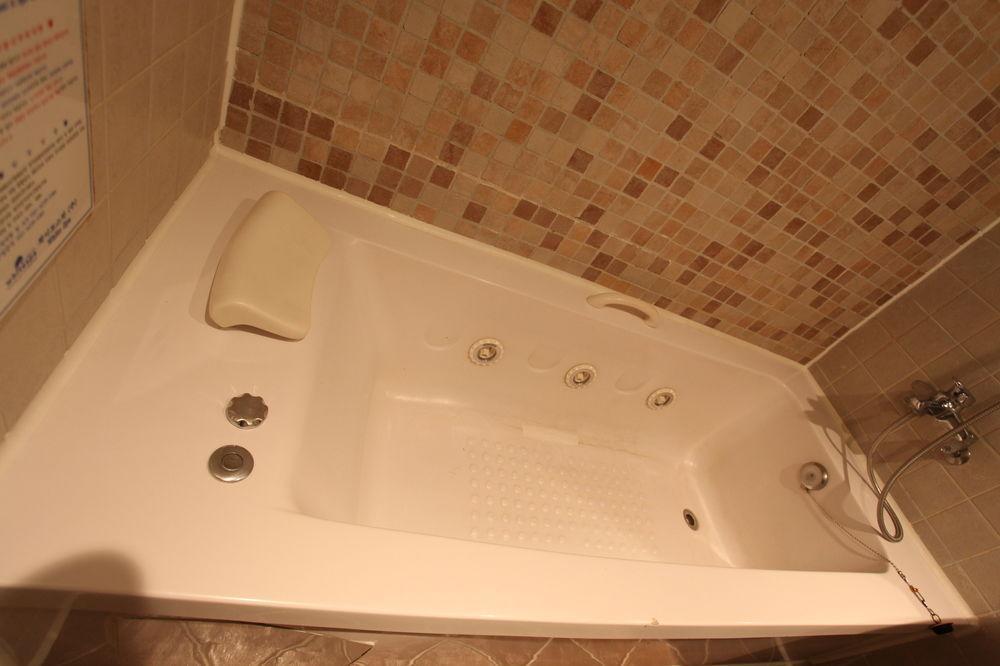 Ana Hotel 2*